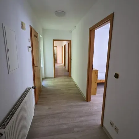 Suiteable Living - Taunusstube Apartman
