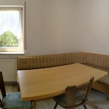 Suiteable Living - Taunusstube Apartman